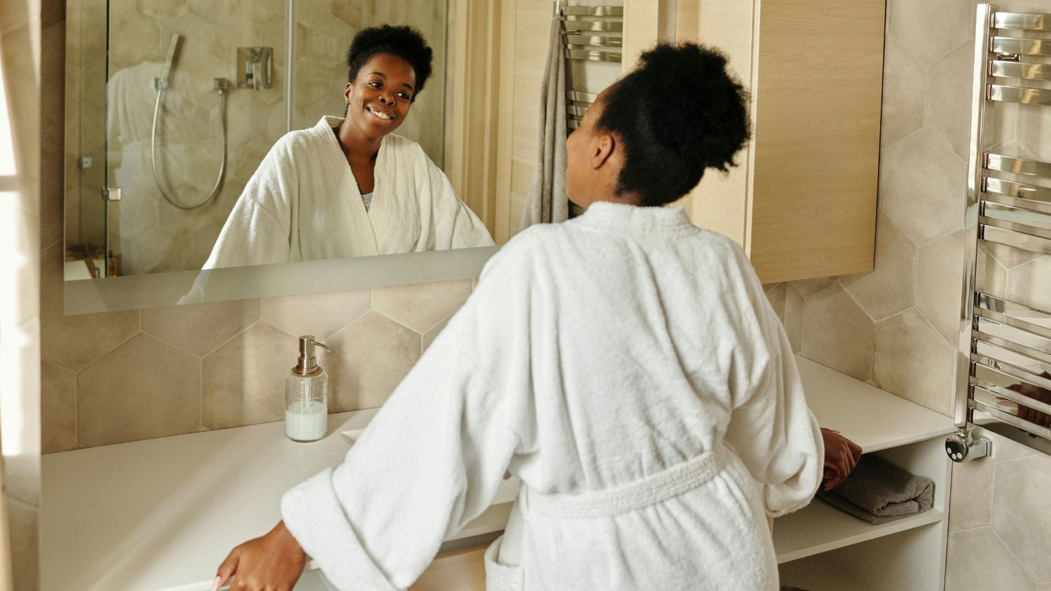 What Is a Skin Barrier and How Can Your Bathroom Routine Affect It?
